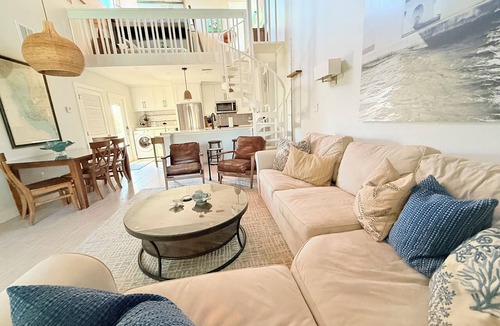 Sanibel Condo | VILLA SANIBEL 3C- 2 Bed, 2 Bath condo with additional sleeping loft on Sanibel
