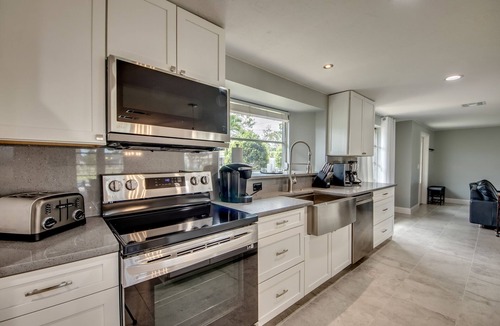 Lochmoor Waterway Estates Villa | Villa Seafan - remodeld, new furniture, heated pool, kayaks, perfect for boaters