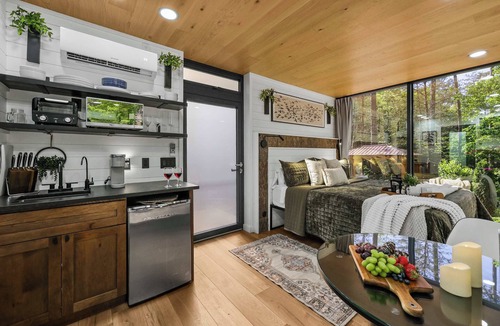 Caton Cabin | Villa Sol-Mirror Cabin-Private-Hot Tub-FirePit-Luxury