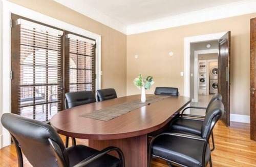 Spartanburg House | Villa Victoria|Main Street|DWTN|Family-friendly