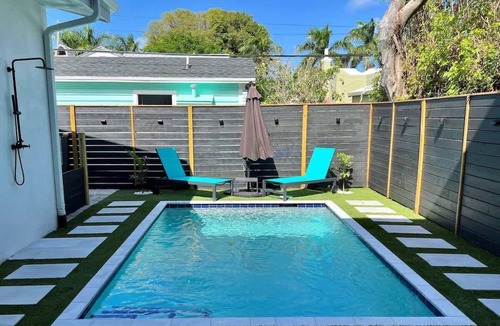 Sunshine Park House | Villa Vogue - Designer Finishes Meet Open Living in Sunshine Park