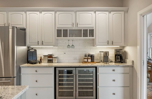 Fletcher House | Villa w/Mountain views, golf, hot tub - 20 min from Asheville. Pet friendly!