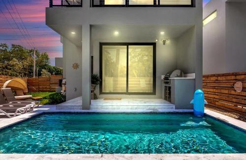 Tarpon River House | VillaPlaya brand new home, modern style resort!