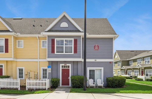 Kissimmee House | Villas At Seven Dwarfs - 4BR, 3BA, 2 ensuite king