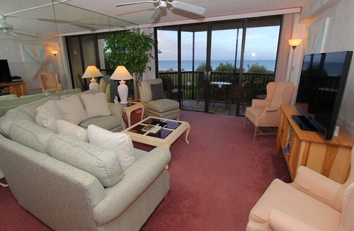 Whitney Beach Condo | Villas of Avignon #101 Condo by RVA