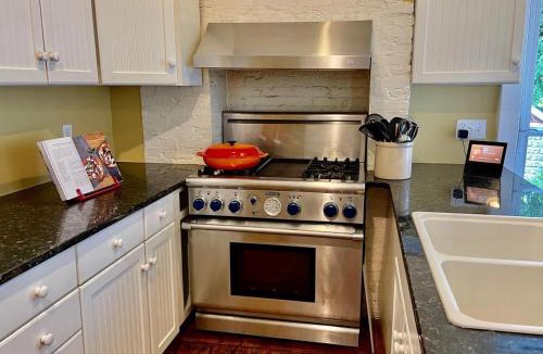 Annapolis House | Vintage Charm: Annapolis Retreat