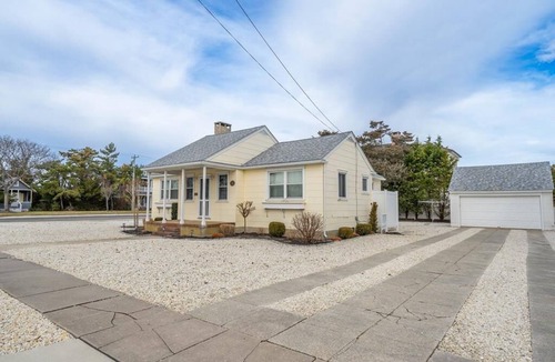 Stone Harbor House | Vintage Stone Harbor Cottage