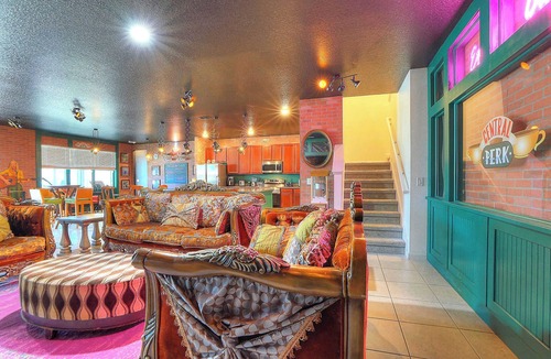 Kissimmee House | Viral One of a Kind Lakeside 15B ~ Gated Resort ~ Theater ~ Pool & Spa by Disney