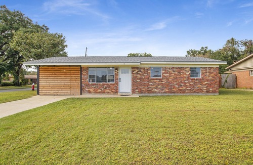 Brent House | Visit Pensacola! Home near PCC, beaches, downtown.