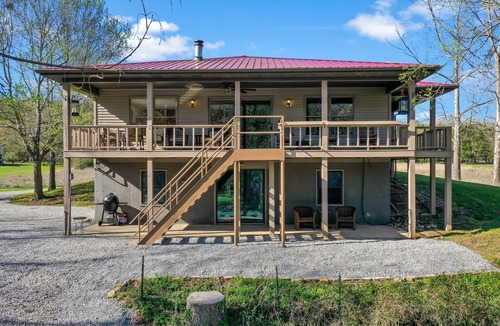 Norfork Cottage | Walk-In Norfork River Access! 6 Acres with Amazing Views and Total Privacy!