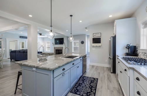 North Forest Beach House | Walk to beach-8BR w/private pool-Sleeps 24-Ideal for groups and multi-families
