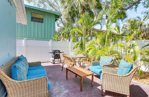 Indian Rocks Beach Apartment | Walk to Beaches and Gulf Indian Rocks Beach Duplex!