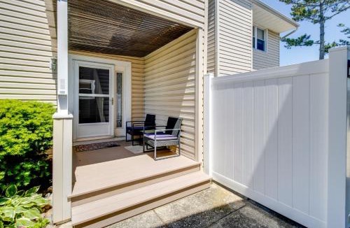 Southend House | Walk to Brigantine Beach: Condo w/Furnished Patio
