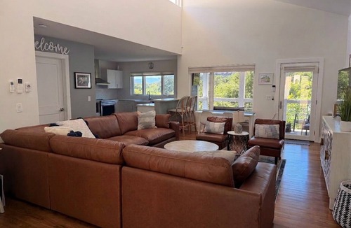 Northside House | Walk to Coolidge Park - Hot Tub, 4 Kings, 3 Baths, Fire Pit