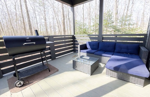 Monteagle House | Walk to Deer Lick Falls | 12 Minutes to The Caverns | 18 Minutes to Coalmont OHV