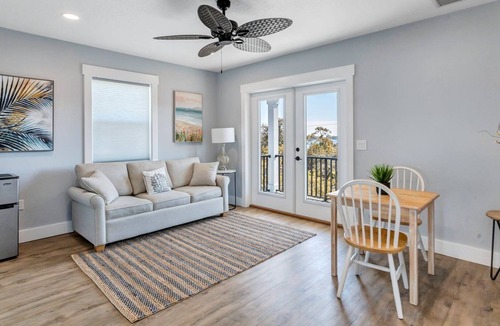 Gulfport House | Walk to everything, 5 ensuite bedrooms, NEW