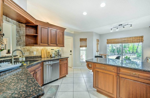 Lake Mary Villa | Walk to Lake: Stunning Central Florida Home!