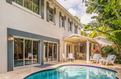 Victoria Park House | Walk to Las Olas~ Beach Nearby~ Private Htd Pool