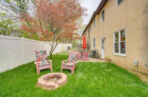 Willow Grove House | Walk to Mall & Train Station! Philly Suburb Stay