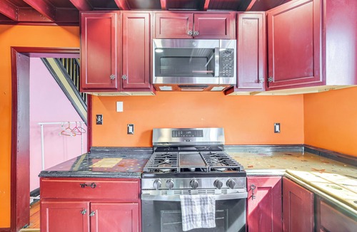 Ardmore House | Walk to Suburban Square! Ardmore Home w/Deck