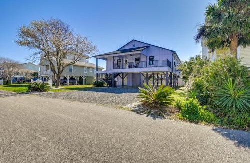 Surfside Beach House | Walk to Surfside Beach: Poolside Oasis
