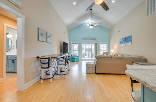 Surfside Beach House | Walk to Surfside Beach: Poolside Oasis