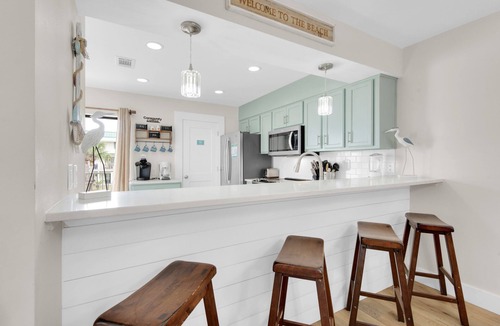 Miramar Beach Condo | ⭐Walk2Beach-Updated-2 Balconies-Community Pool-2BR Sandprints A4⭐