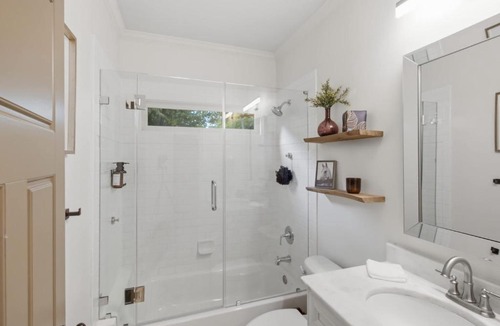 Piedmont Heights House | Walkable Atlanta Stay BeltLine Piedmont Park