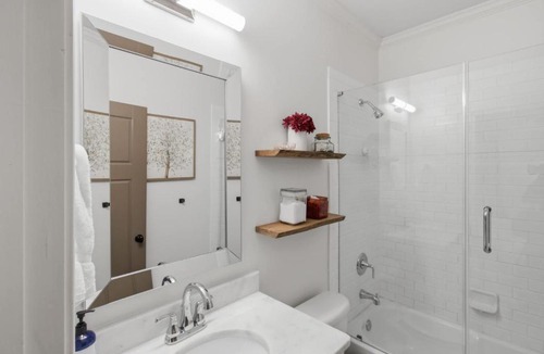 Piedmont Heights House | Walkable Atlanta Stay BeltLine Piedmont Park