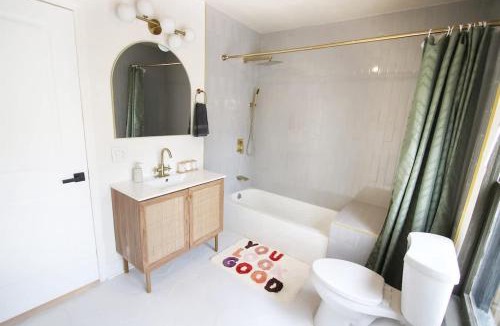 South Seminole Heights House | Walkable, Outdoor Oasis, BBQ, Firepit and Bocce Ball