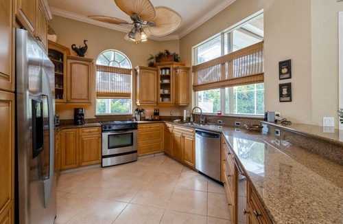 Marco Island House | Walking distance to “Best of Marco”