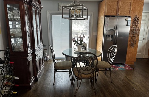 Covington House | WALKING DISTANCE TO DOWNTOWN COVINGTON less than a mile.