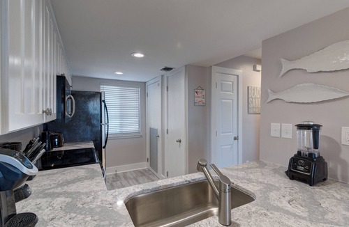 Seagrove Beach House | Walton Dunes 7, Beachfront, Private Beach. 4BeachChairs, 2Umbrellas
