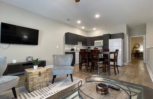 Johnson City House | Warm 2BR Getaway | Garage + Modern Touch