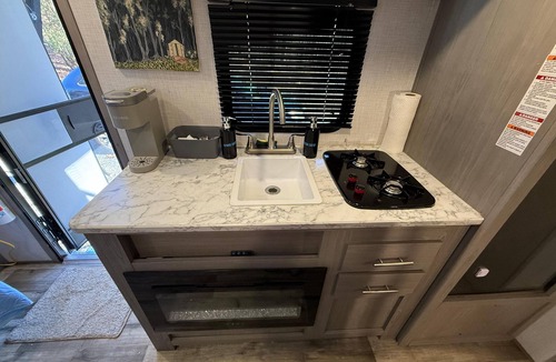 Dayton House | Warm and Cozy Deers Den RV Camper