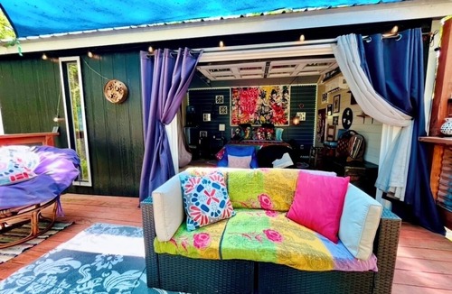 Sparta Villa | Warm Up In Vibrant Cabin #Reconnect #Love #River #Relax