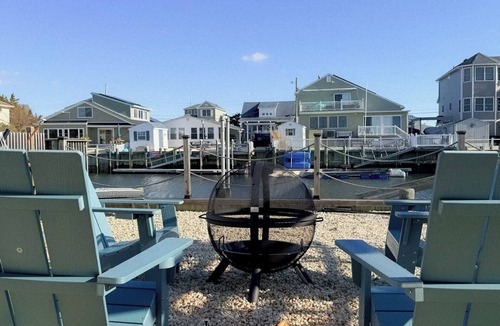 Mystic Island House | Waterfront retreat near LBI NJ and Pine Barrens w/Private Dock