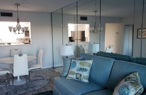 Dunedin Condo | Water View Updated Condo on the causeway to Honeymoon Island