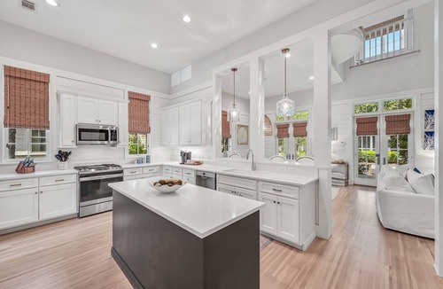 Watercolor House | Watercolor*Golfcart*9 Pools*Walk2Seaside