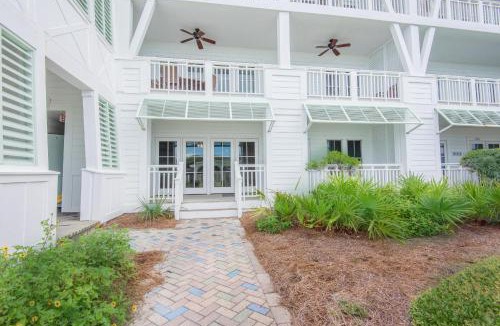 Gulf District House | Watercolor Townhouse 9