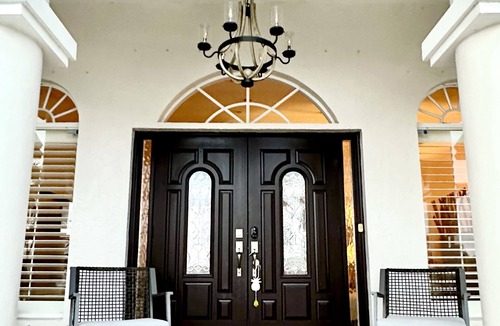 Marco Island House | Waterfront, 3 blocks to Tigertail Beach, Heated Pool.