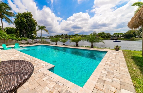 Lake Clarke Shores House | Waterfront, 3 bd, 2 baths, pool, sleeps 10
