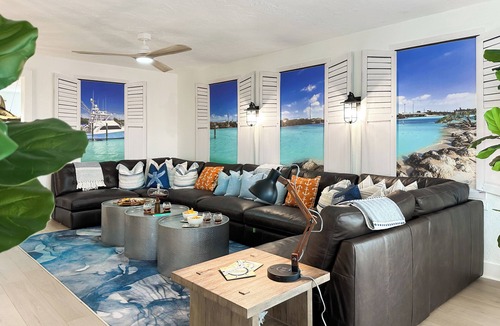 Marathon House | Waterfront 6BR Luxury Retreat w/Pool & Dock