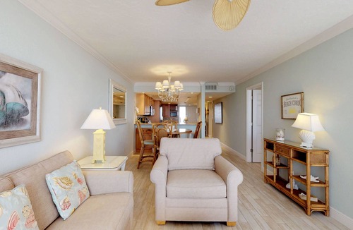 Bradenton Beach Condo | Waterfront condo w/WiFi, furnished balcony and easy beach access