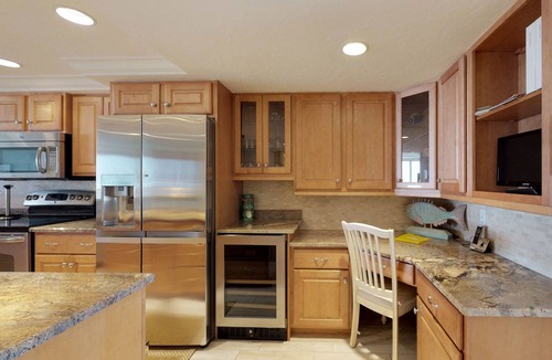 Bradenton Beach Condo | Waterfront condo w/WiFi, furnished balcony and easy beach access