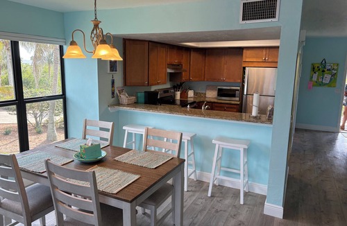 Bokeelia Condo | Waterfront condo located in the waterfront paradise of Bokeelia