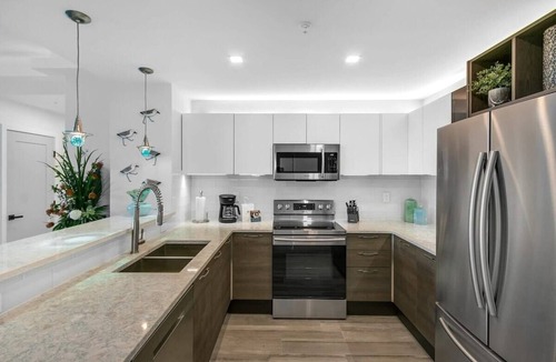 Merritt Island Condo | Waterfront Condo: Pool, Hot Tub & Water Views!