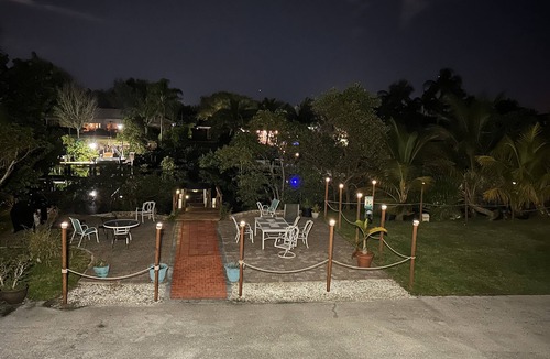 Florida North Atlantic Coast Apartment | Waterfront Corner 2bd/1ba Apt in NPB