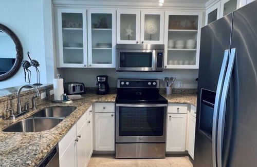 Ruskin Condo | Waterfront Getaway 449- Little Harbor Resort