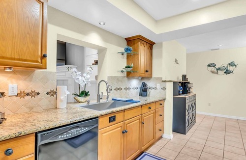 Palmetto House | Waterfront home, boat dock, ocean access, HOT TUB